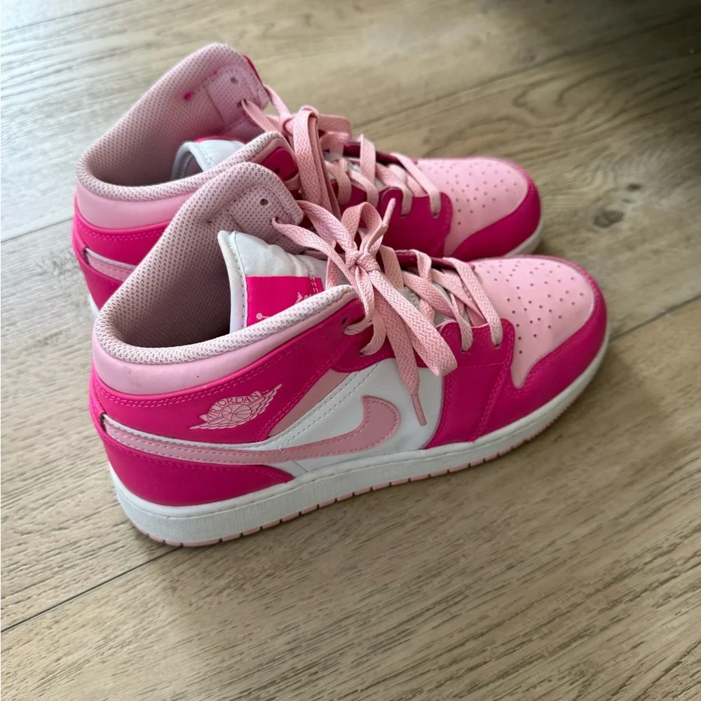 Jordan Kids Two-Tone Pink Mid-Top Sneakers